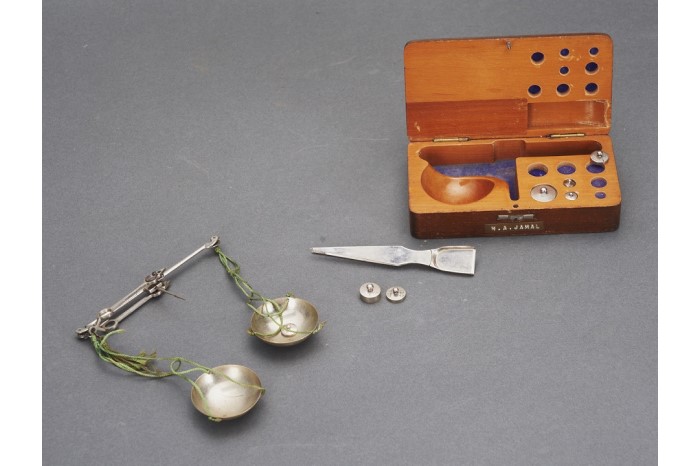 <span><a href="/assets/15488b5d-9c24-495d-9b2a-9258a1a5ba5b/Gem and diamond weighing tools that belonged to Haji Ahmad Jamal.jpg">Gem and diamond weighing tools that belonged to Haji Ahmad Jamal bin Haji Mohd Hassan</a></span>